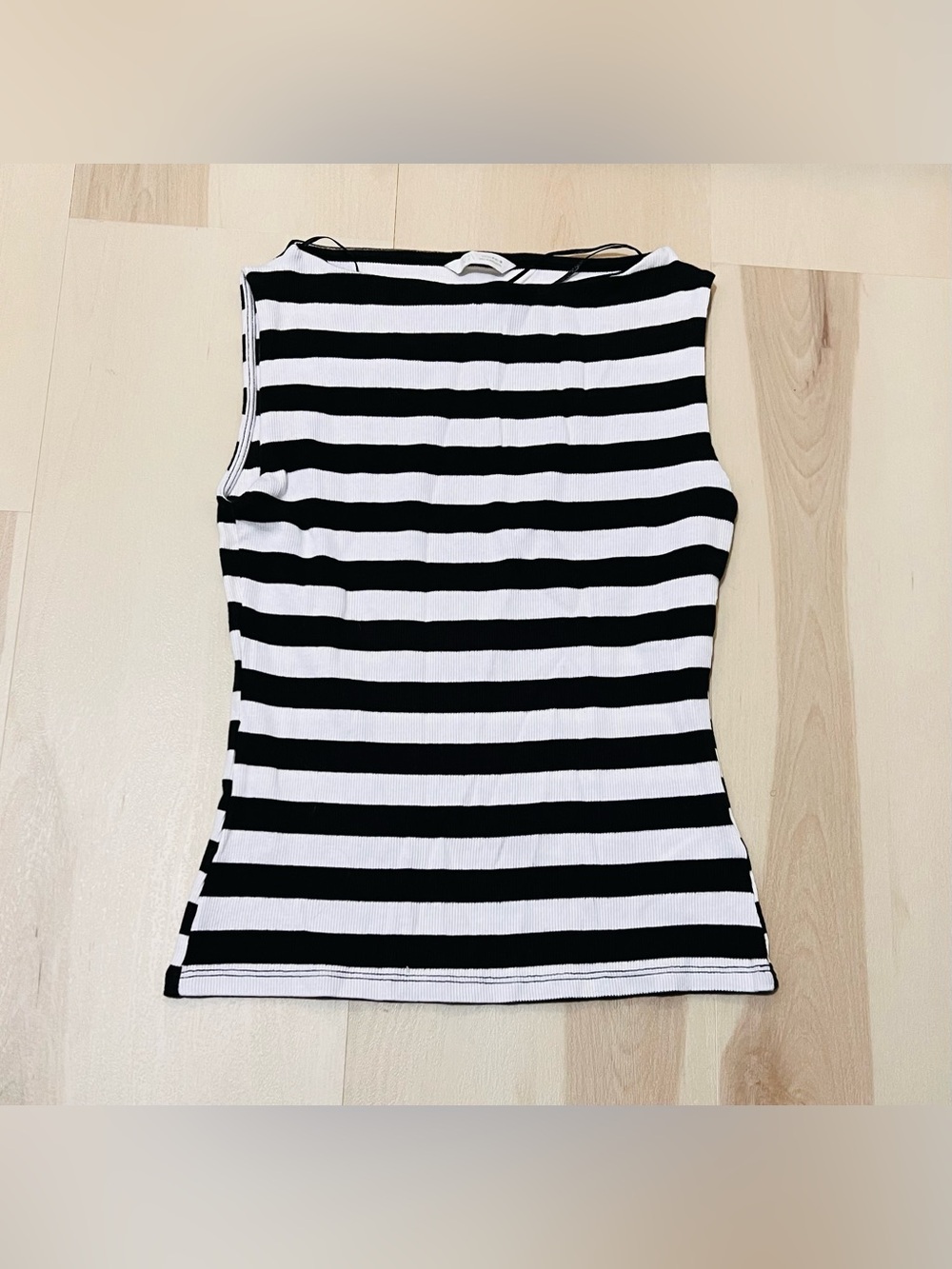 Zara Women Medium Black White Horizontal Striped Boatneck Sleeveless Tank Top